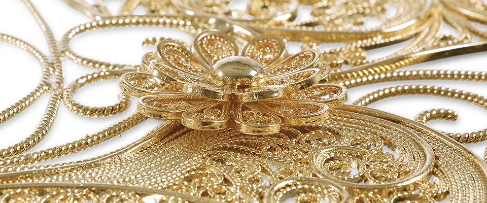 Filigree  Mirror  Boca Do Lobo Love Happens