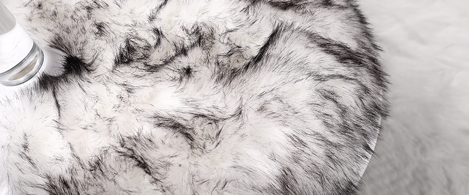 Illusion White Bear Chair  CIRCU Love Happens