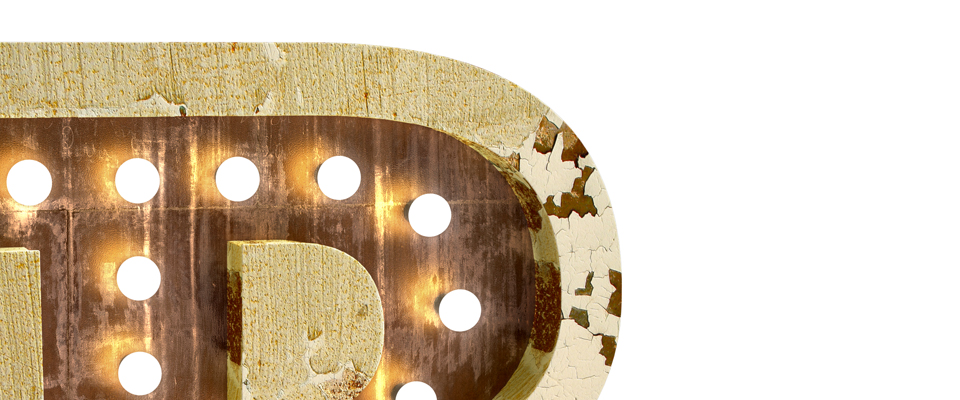 R Letter Graphic Lamp Delightfull Love Happens