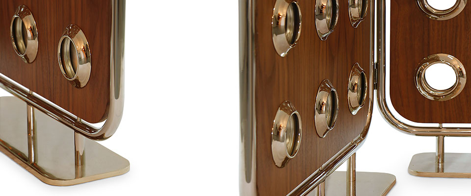 Monocles  Screen  Essential Home Love Happens