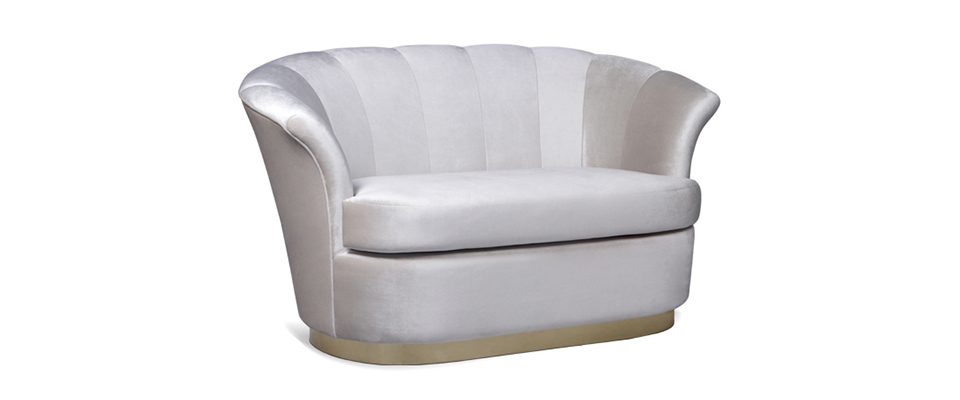 Besame  Sofa  Koket Love Happens