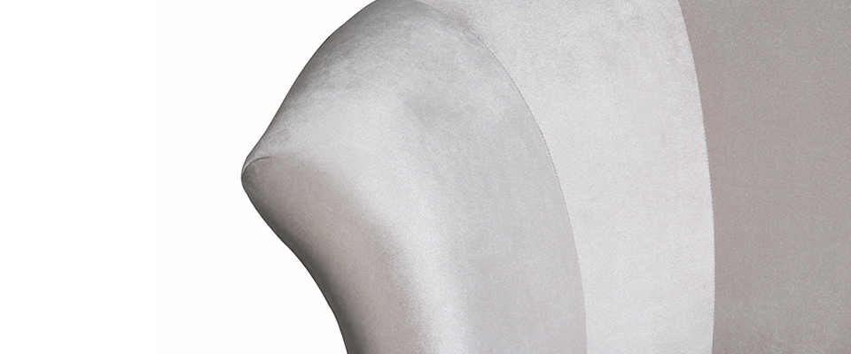 Besame  Sofa  Koket Love Happens