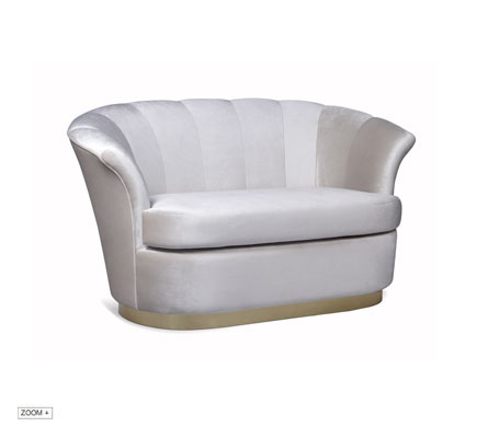 Besame  Sofa  Koket Love Happens