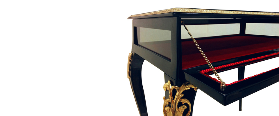 CABRIOLE Bedside Table Koket Love Happens