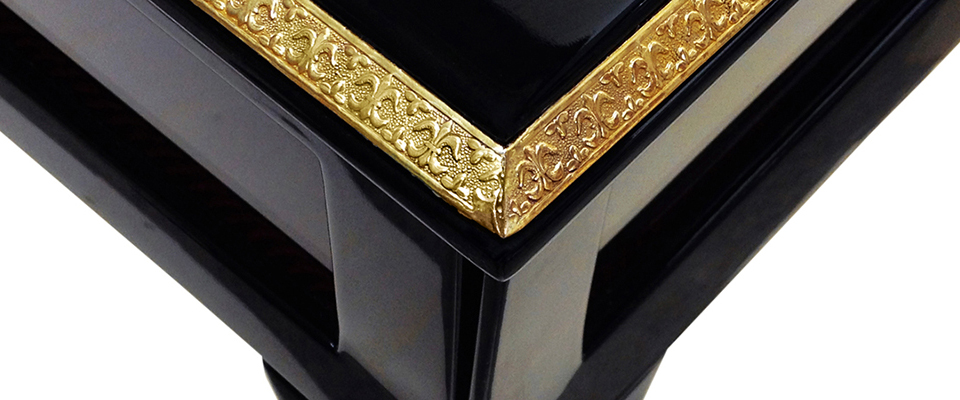 CABRIOLE Bedside Table Koket Love Happens