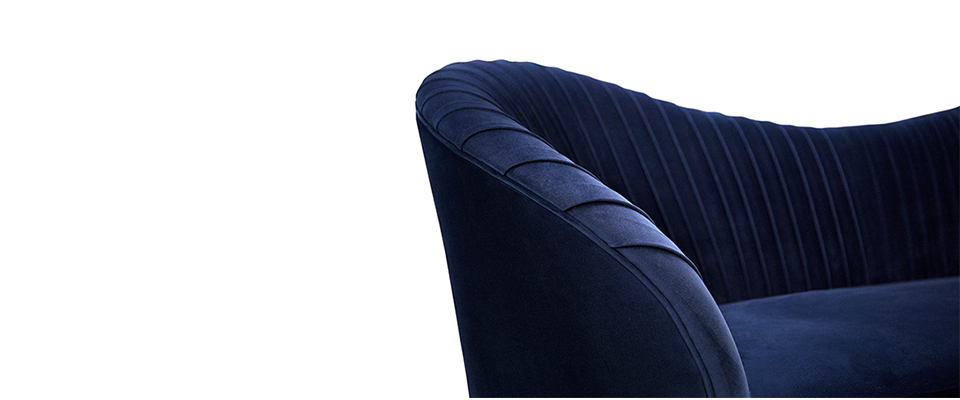 Kelly  Sofa  Koket Love Happens