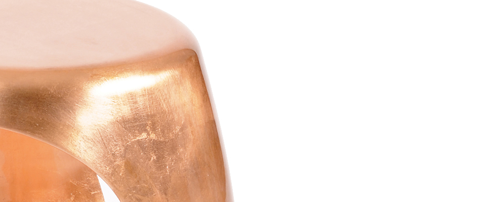 CARVED Stool Boca do Lobo