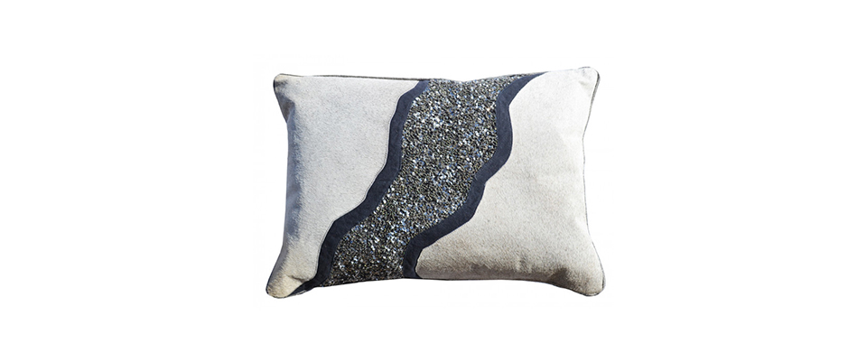 Rezar Pillow CLOUD9 DESIGN Love Happens